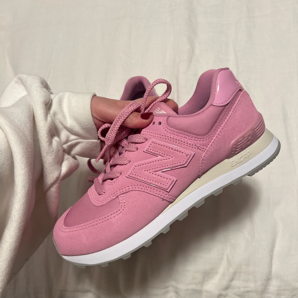 New Balance 574 Women's Sneakers